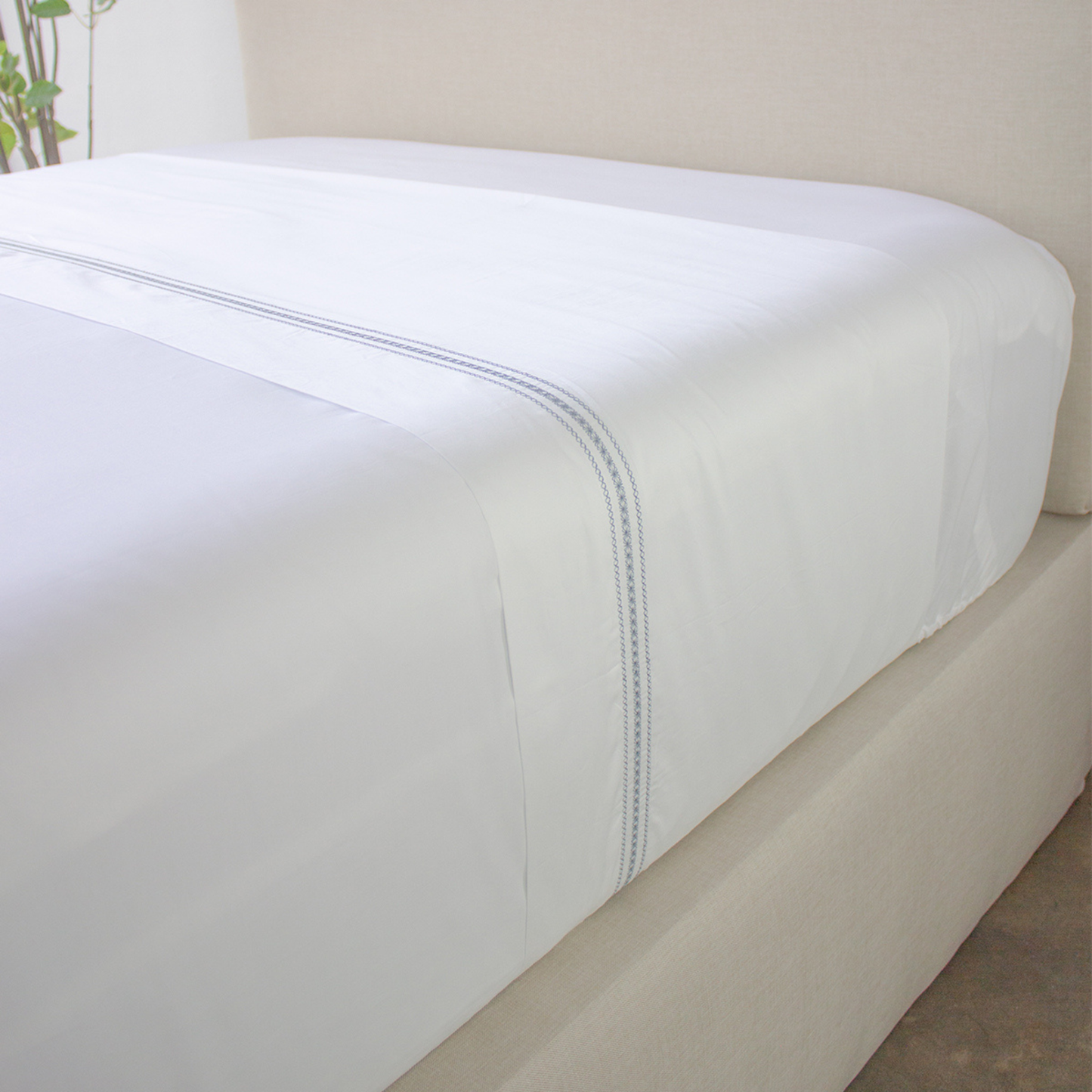 Sábana plana con bordado Jules