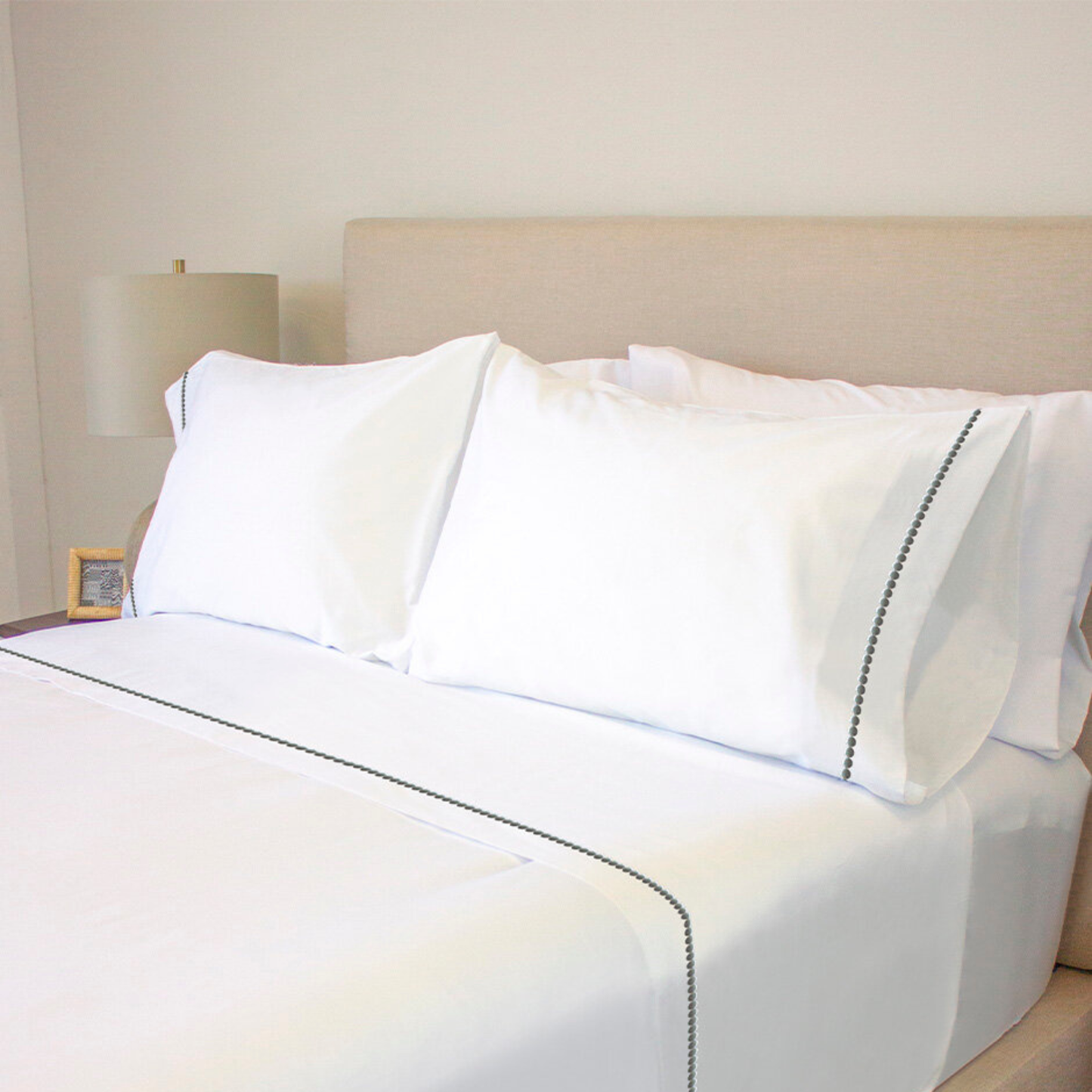 Juego de sábanas con bordado Circle