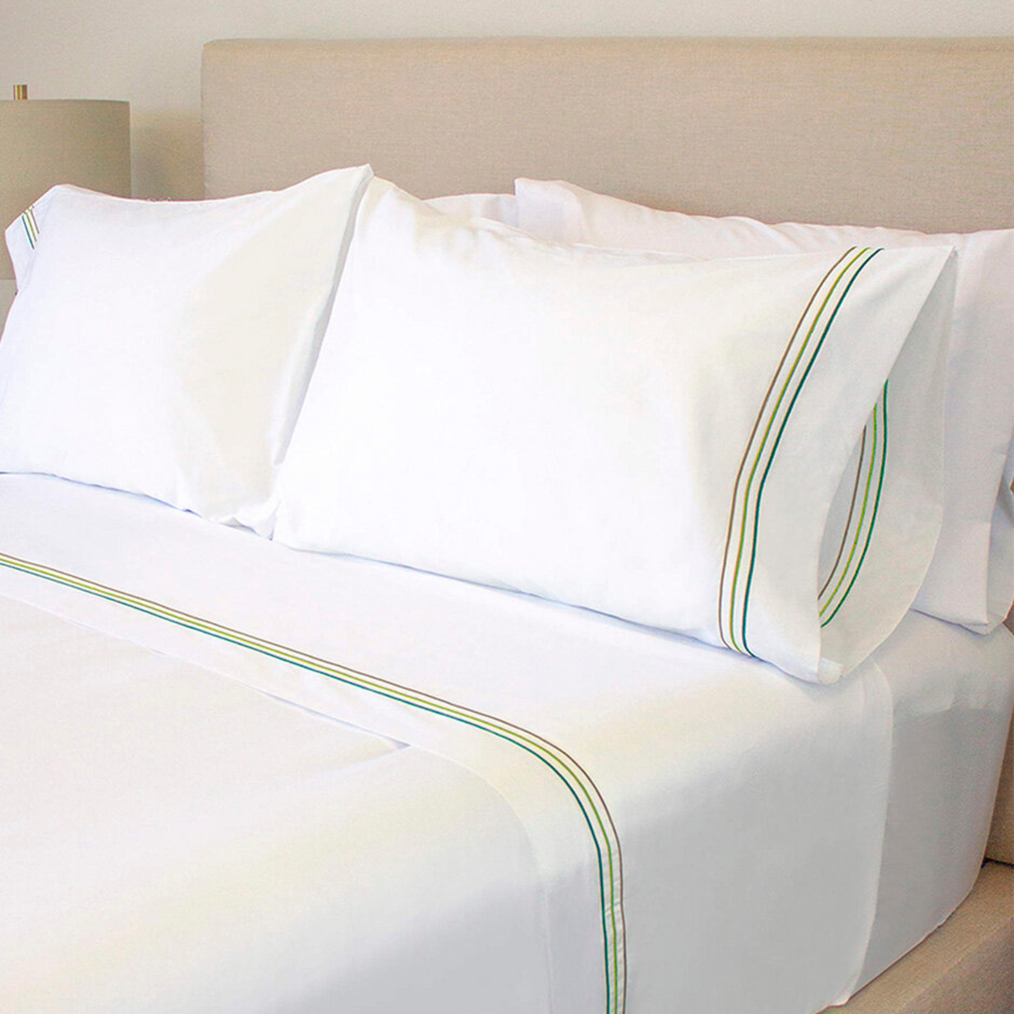 Juego de sábanas con bordado Triple Festón